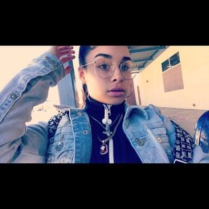 Meet your Posher, Aalina